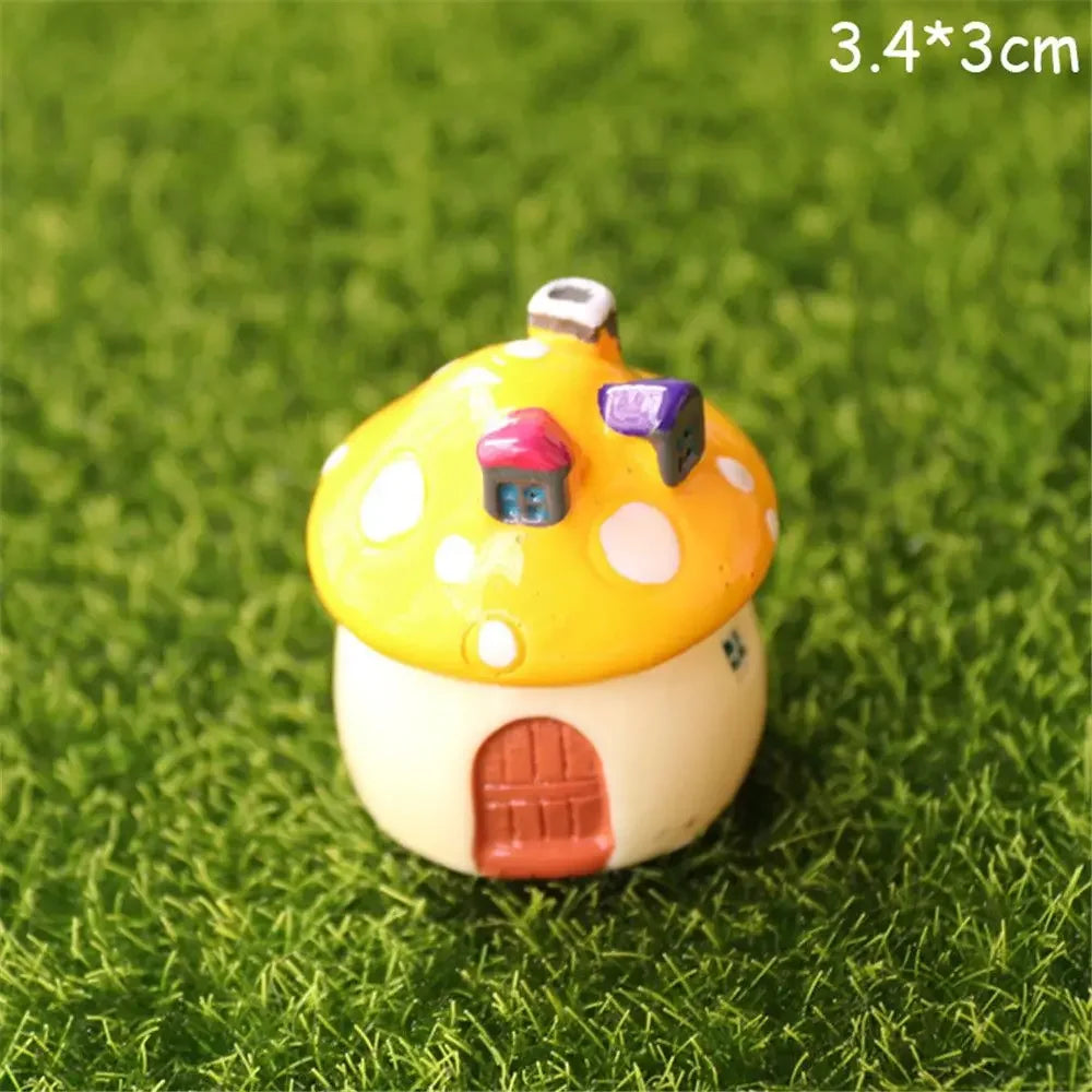 New Creative Mini Resin Garden Mushroom Figurines Flower Pinecone House Flower Bonsai Decoration Micro Landscape Ornaments